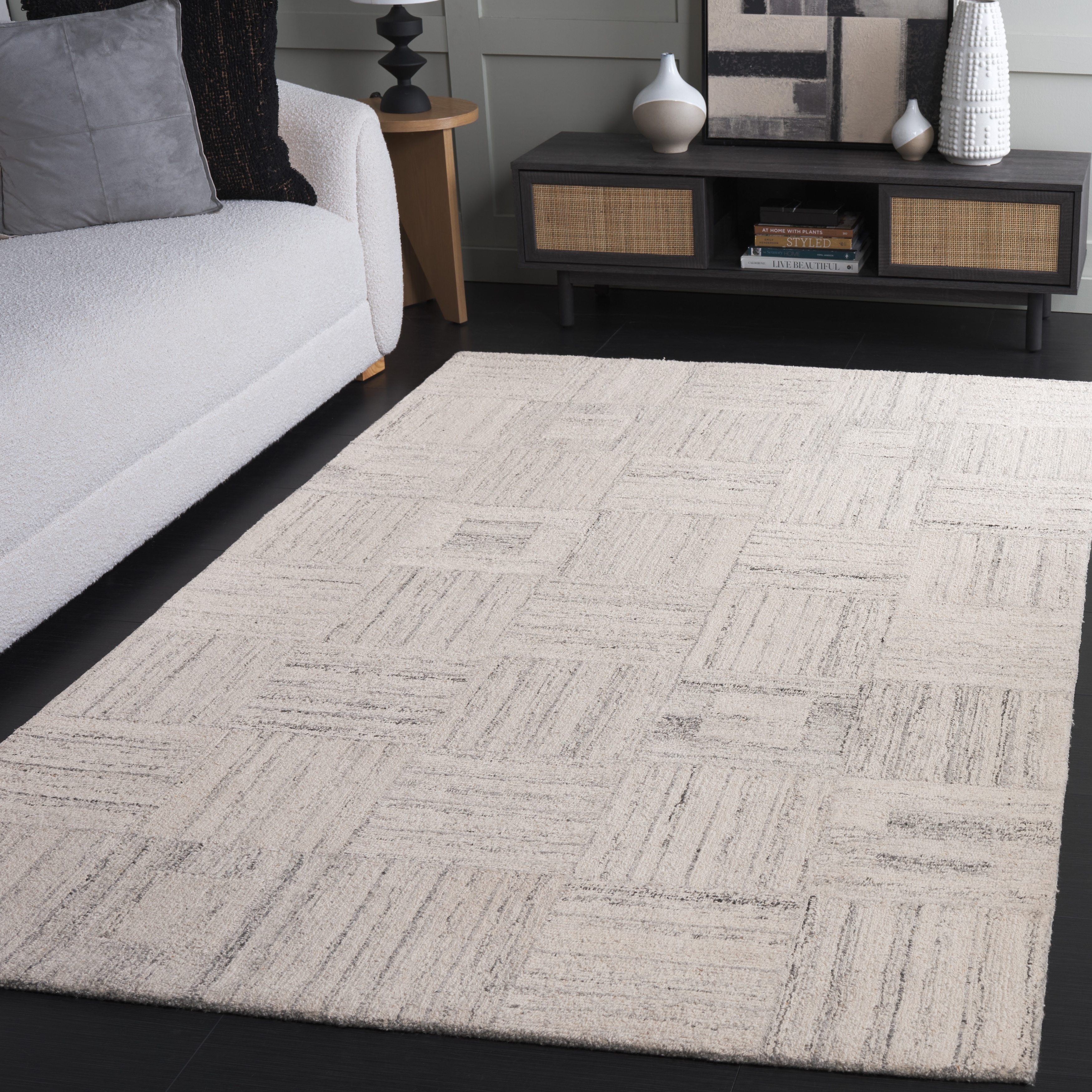 SAFAVIEH Handmade Abstract Sylvelin Contemporary Wool Rug