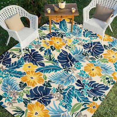 Alexander Home Sylvia Indoor/Outdoor Hibiscus Hand-Hooked Rug