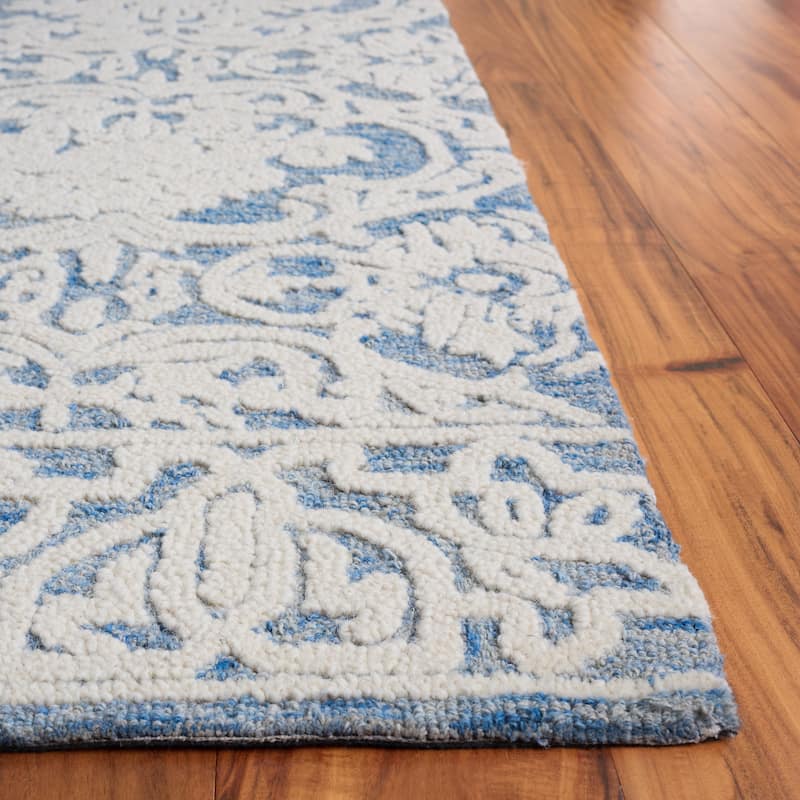 SAFAVIEH Handmade Blossom Porzia Floral Wool Rug