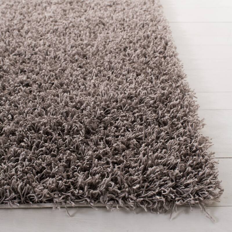 SAFAVIEH Monterey Handmade Shag Area Rug