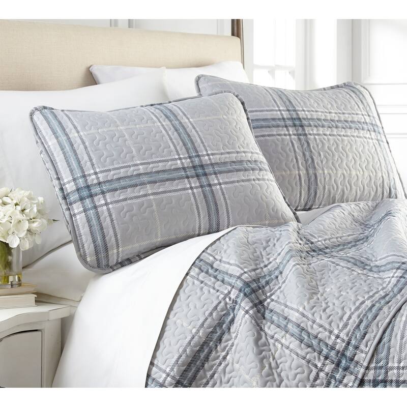 Vilano Choice Ultra-Soft Plaid 3-piece Quilt and Sham Set