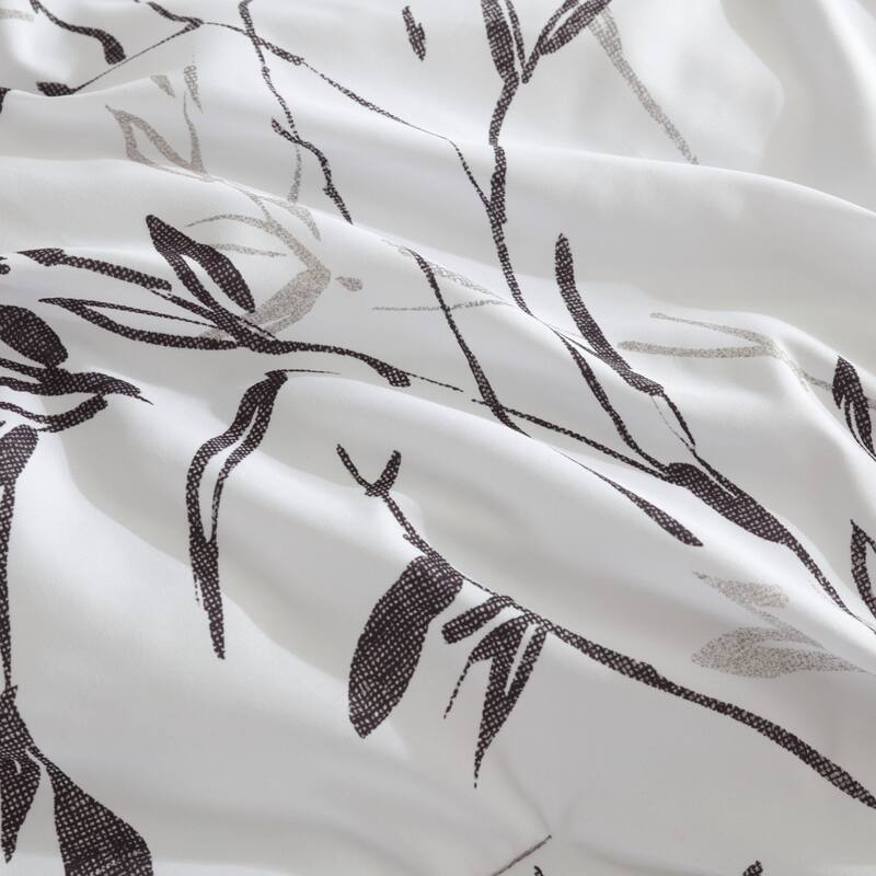 Kenneth Cole Ink Wash Vine Reversible Comforter Bonus Set