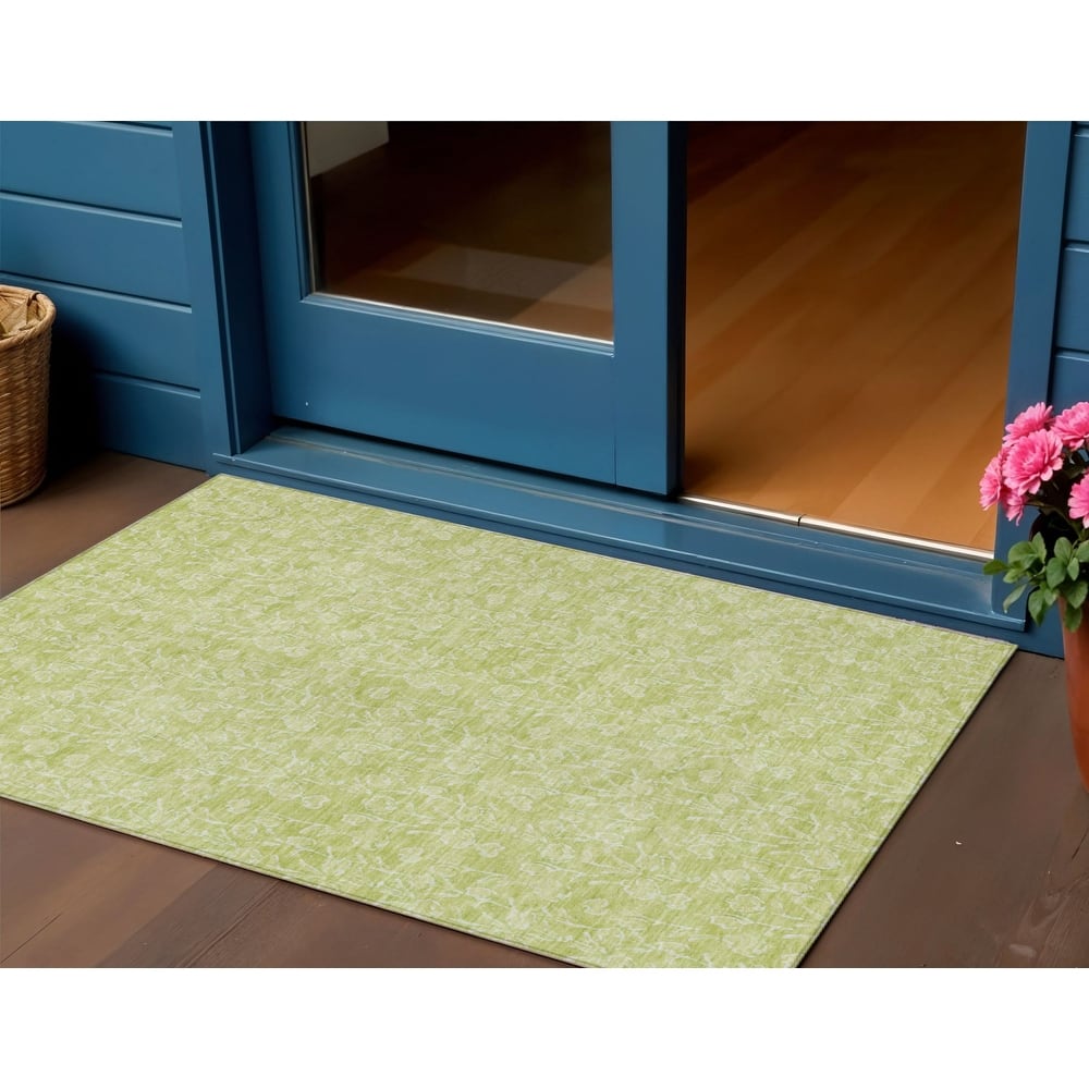 HomeRoots Floral Transitional Rectangle Outdoor Rug