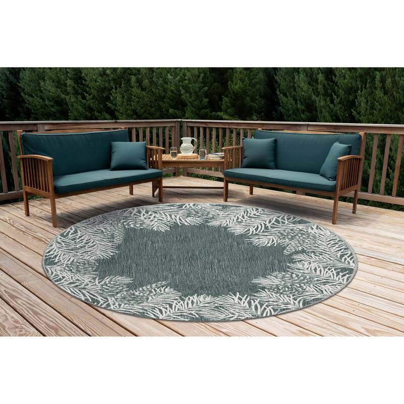 Liora Manne Malibu Pine Border Indoor/Outdoor Rug
