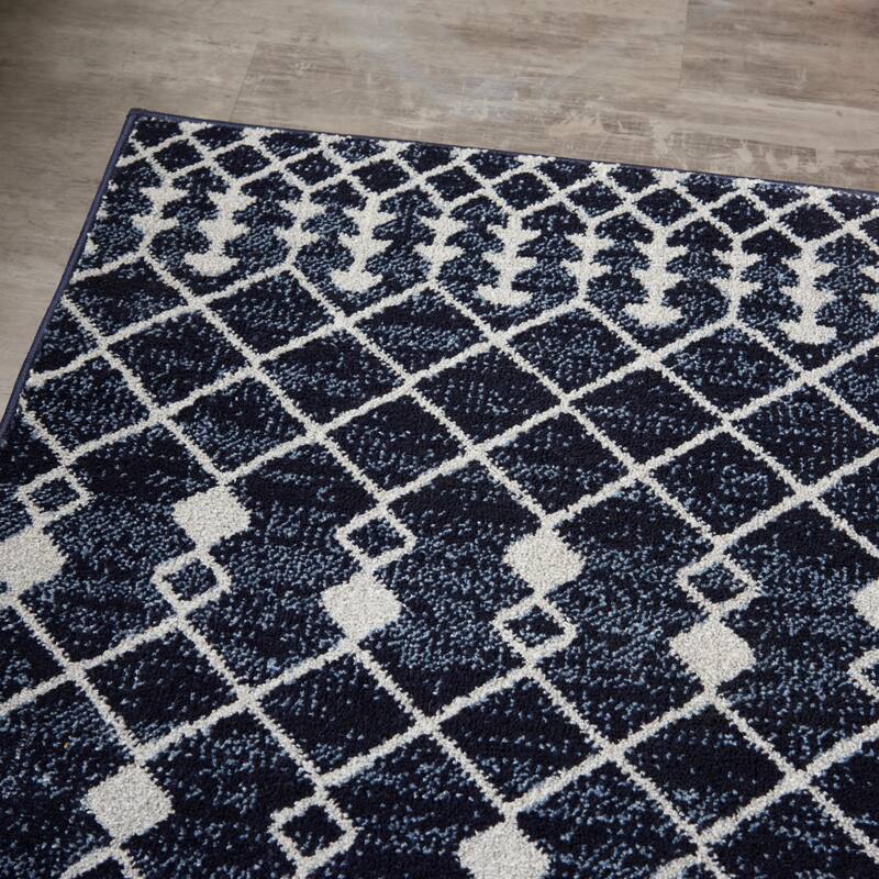 Carson Carrington Drafsen Boho Moroccan Area Rug