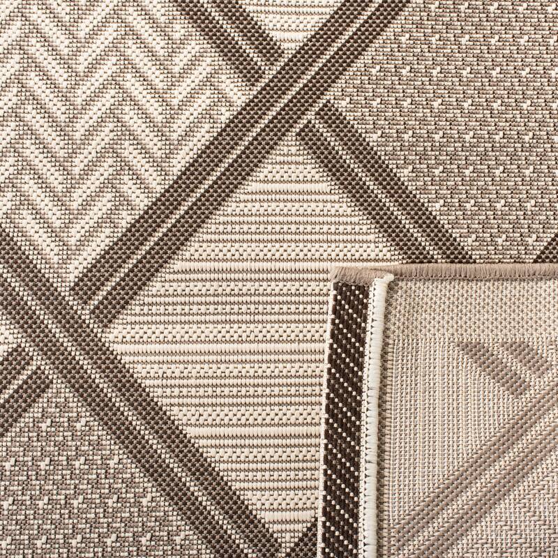 SAFAVIEH Courtyard Stiliana Indoor/ Outdoor Waterproof Patio Backyard Rug