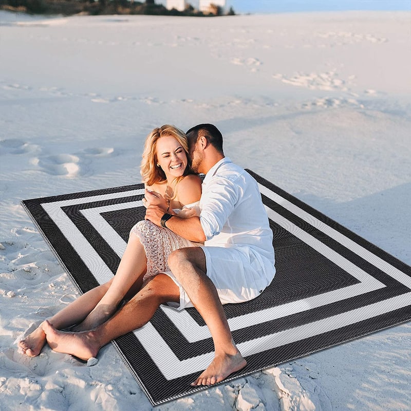Paris Lightweight Reversible Recycled Plastic Outdoor Floor Mat/Rug