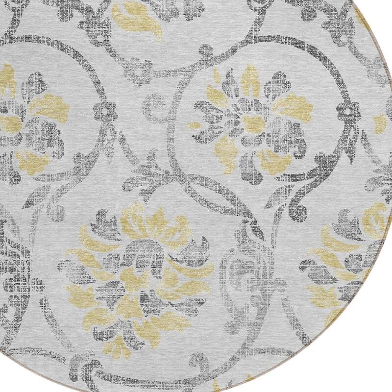 HomeRoots Floral Traditional Rectangle Outdoor Rug