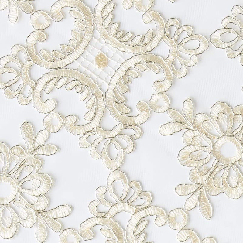 Violet Linen Botany Bridal Embroidered Emblem Floral Lace Pattern Tablecloth