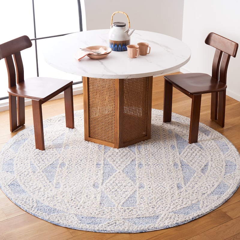 SAFAVIEH Chapel Maguy Moroccan Boho Rug - 6'7" Round - Blue/Ivory
