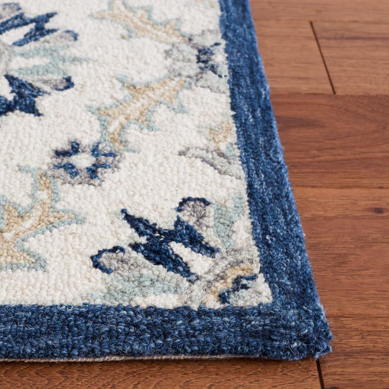 Martha Stewart by SAFAVIEH Handmade Morvyn Wool Rug