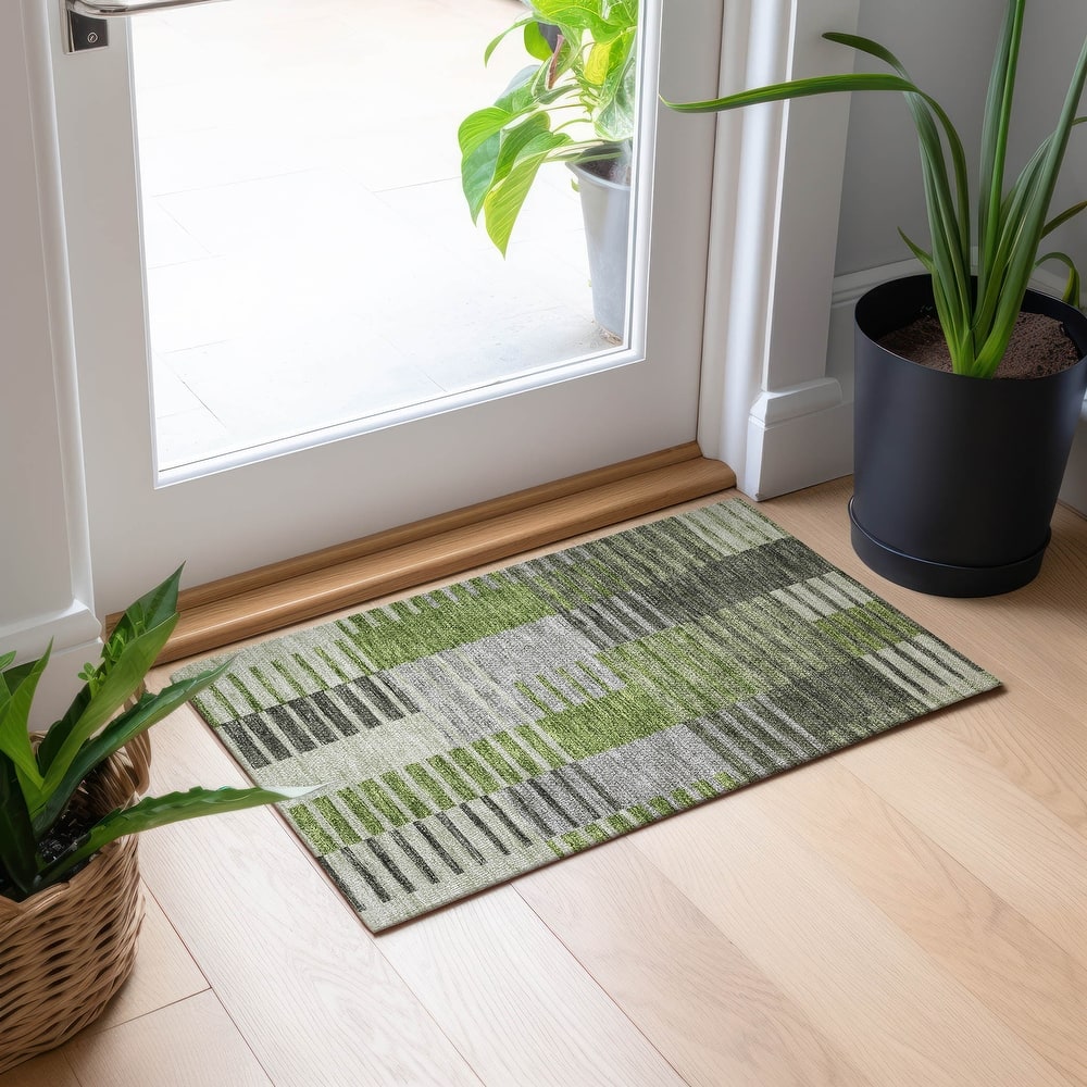Machine Washable Indoor/ Outdoor Chantille Contemporary Stripes Rug