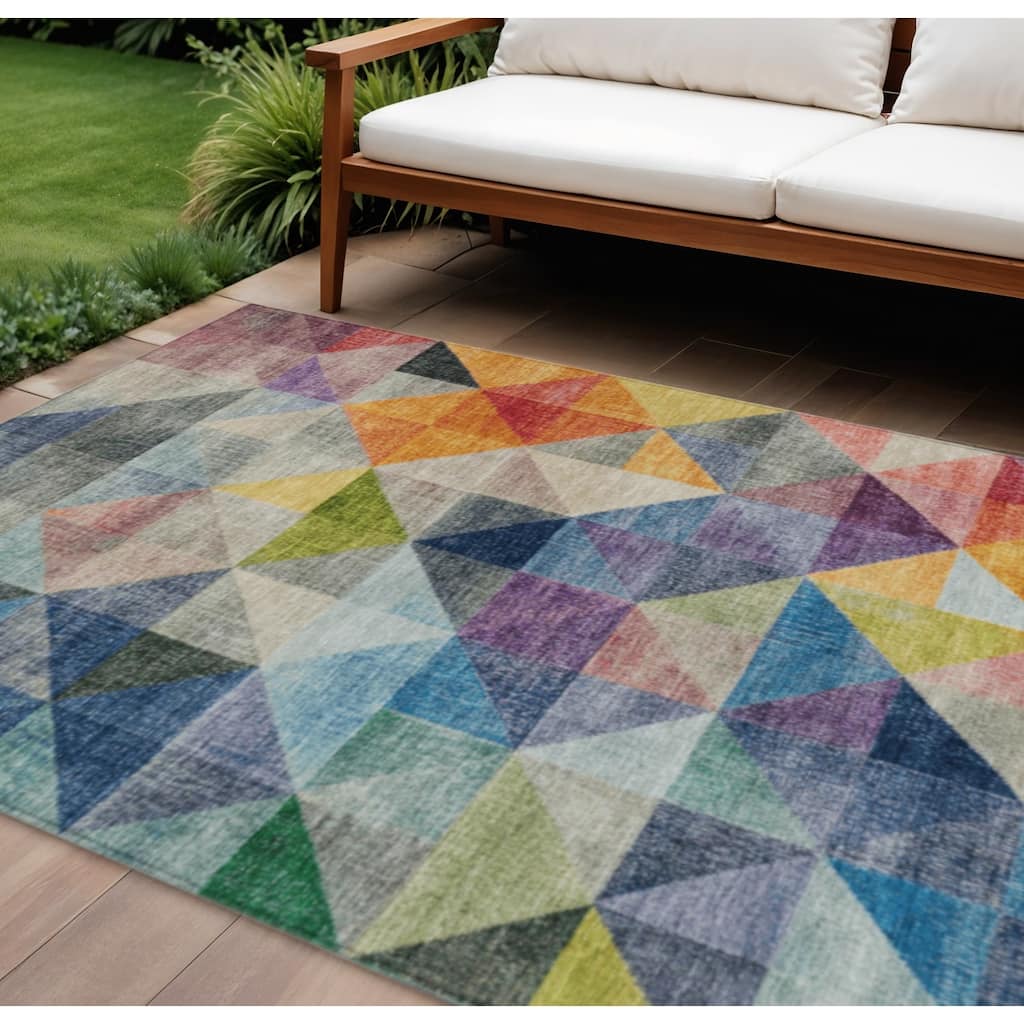 HomeRoots Geometric Transitional Rectangle Outdoor Rug