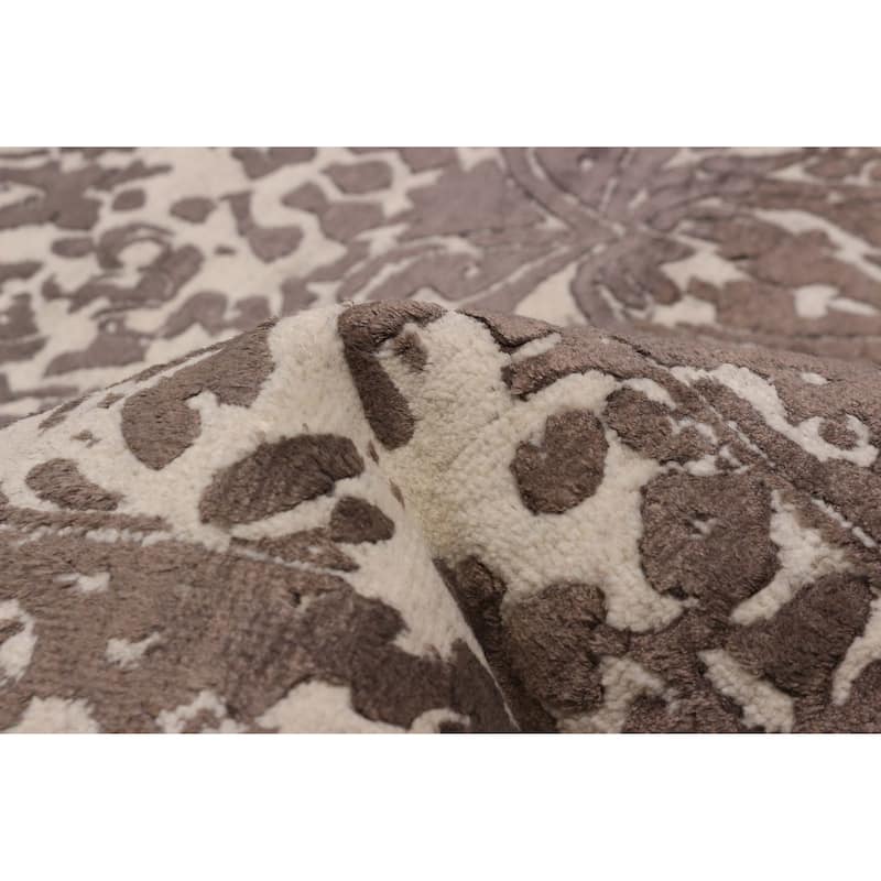 ECARPETGALLERY Hand-knotted Heritage Cream, Dark Grey Silk, Wool Rug - 5'7 x 8'10