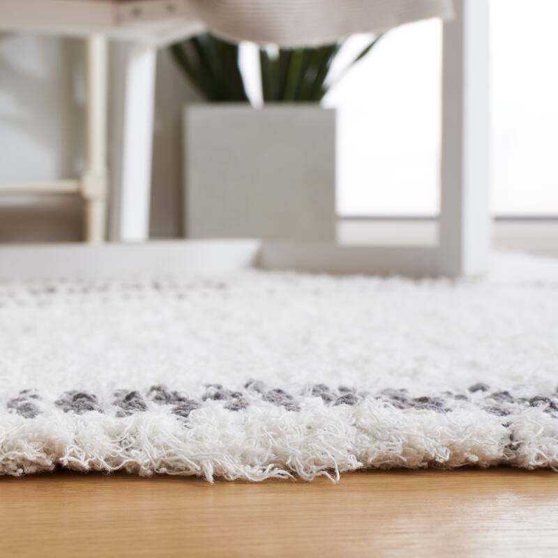 SAFAVIEH Handmade Casablanca Anela Boho Cotton Fringe Rug