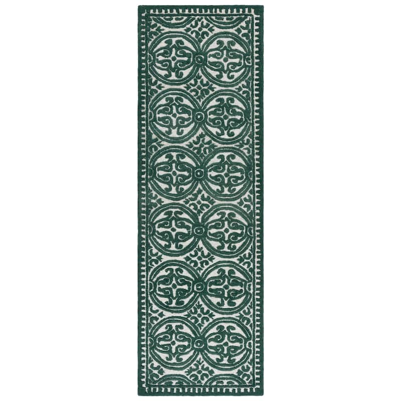 SAFAVIEH Handmade Cambridge Myrtis Moroccan Wool Rug