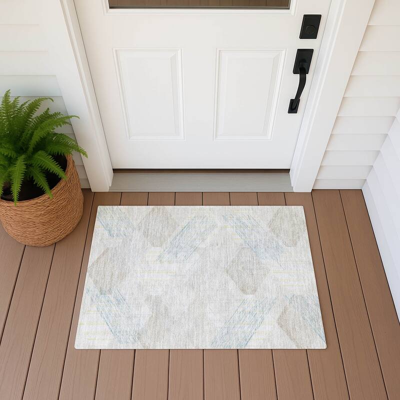 Machine Washable Indoor/ Outdoor Modern Hotchkiss Chantille Rug - Ivory - 1'8" x 2'6"