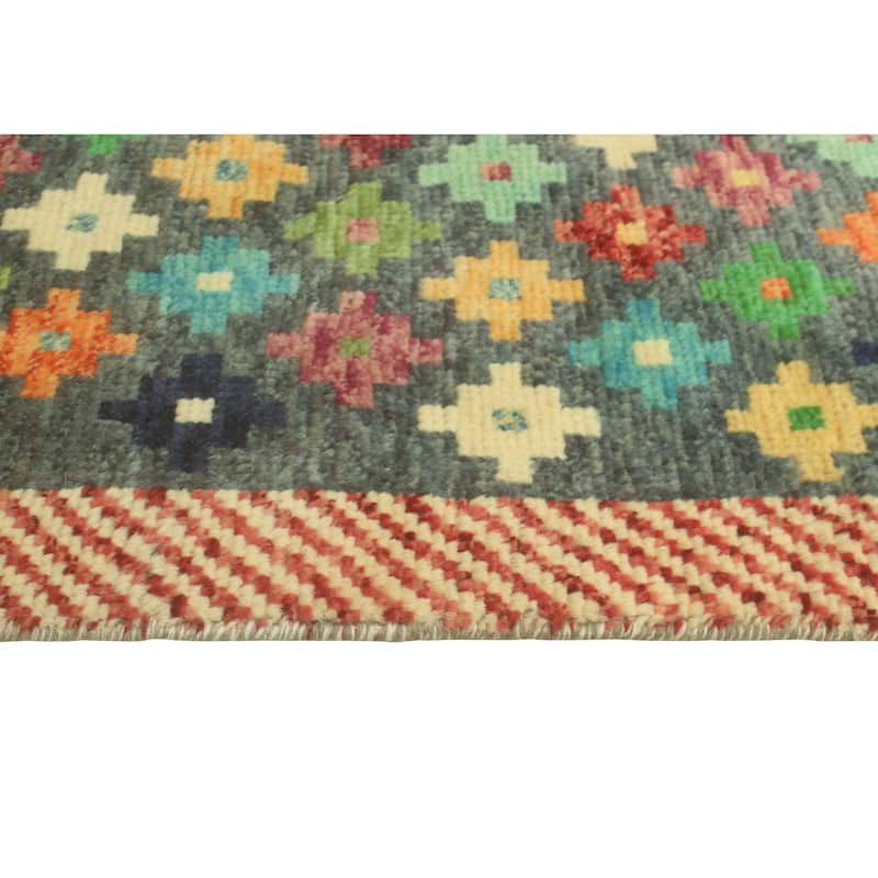 Balochi Tadd Drk. Grey/Ivory Rug - 3'10" x 5'10"