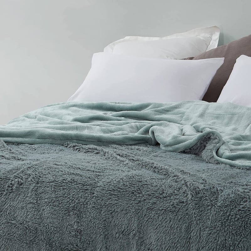 Puts This To Sleep® - Coma Inducer® Bed Blanket - Emerald Gray