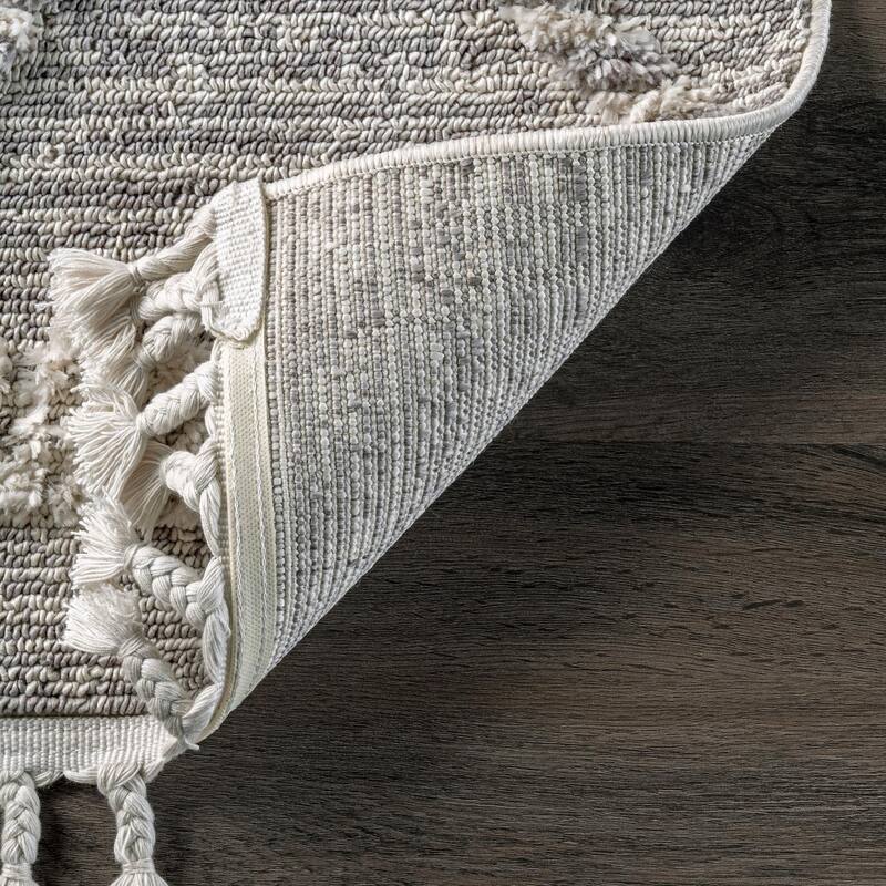 Nuloom Skylar Textured Trellis Tassel Area Rug