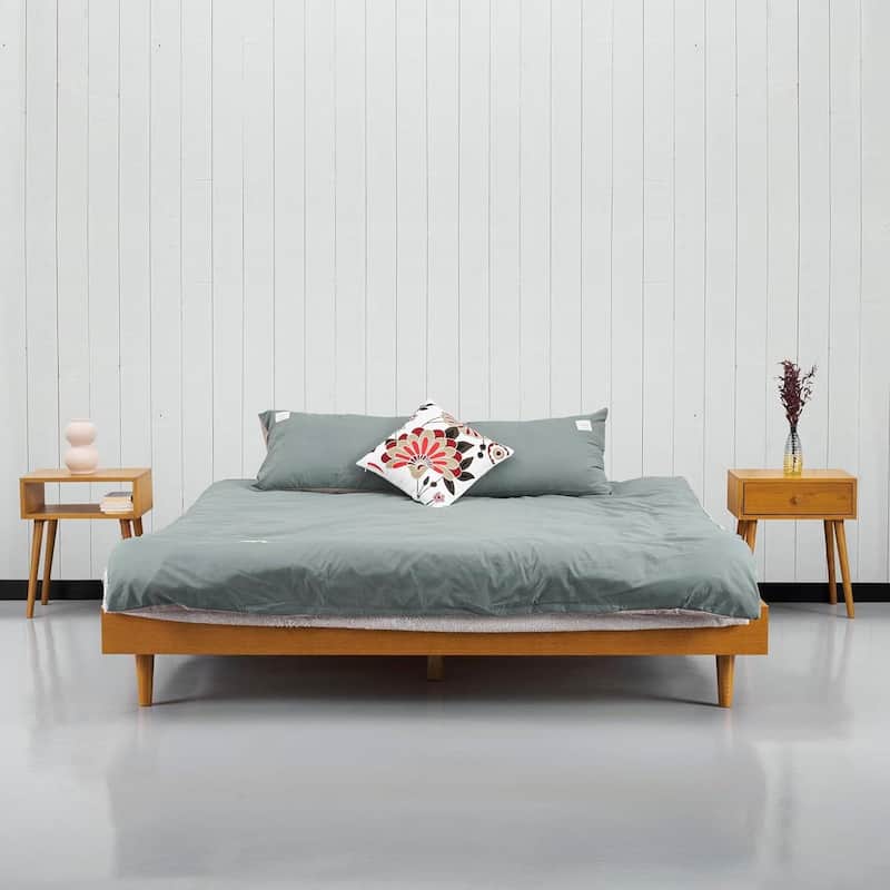 Modern Wooden Platform Bed Frame with Floating Design