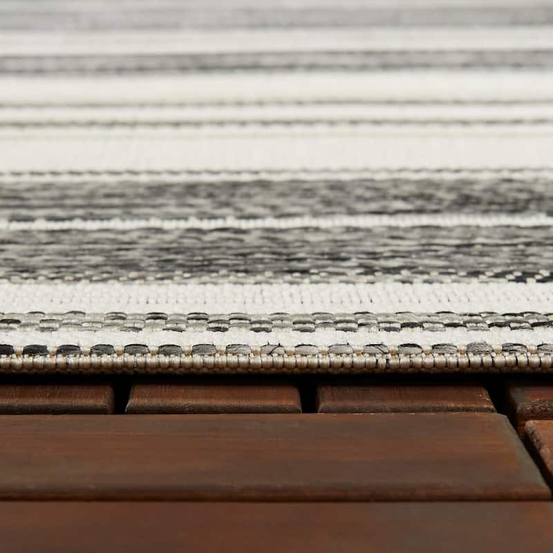 Alexie Coastal Stripes Indoor/ Outdoor Area Rug