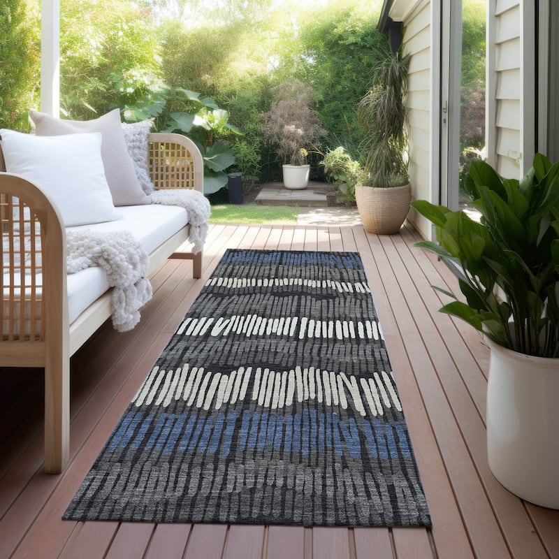 Machine Washable Indoor/ Outdoor Chantille Abstract Stripe Rug - Charcoal - 2'3" x 7'6"