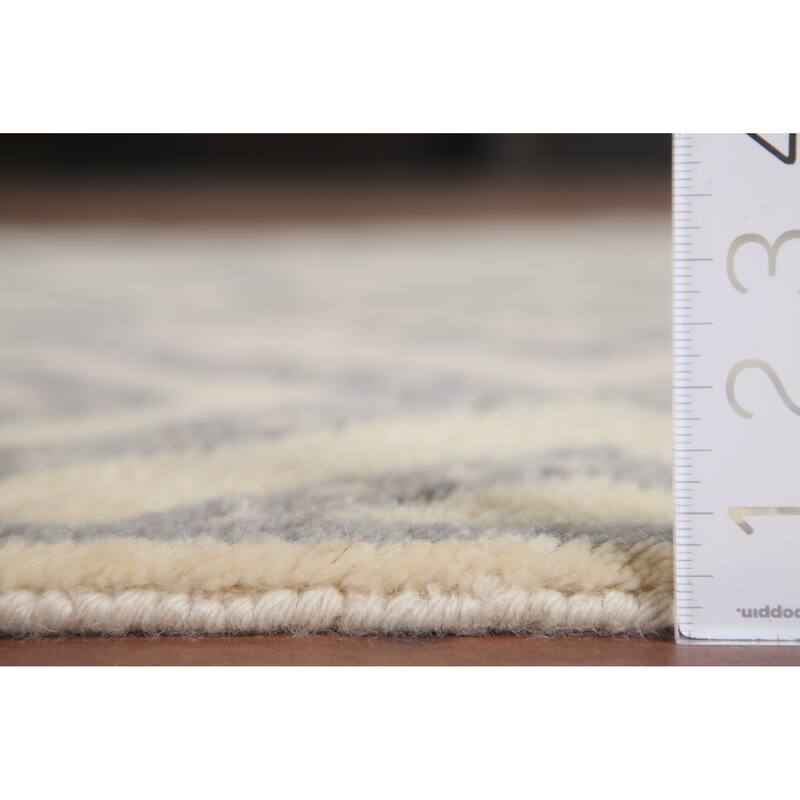 Hand Knotted Oriental 100% Wool Carpet Modern Geometric Beige & Ivories Moroccan Area Rug - 7' 8'' X 5' 3''