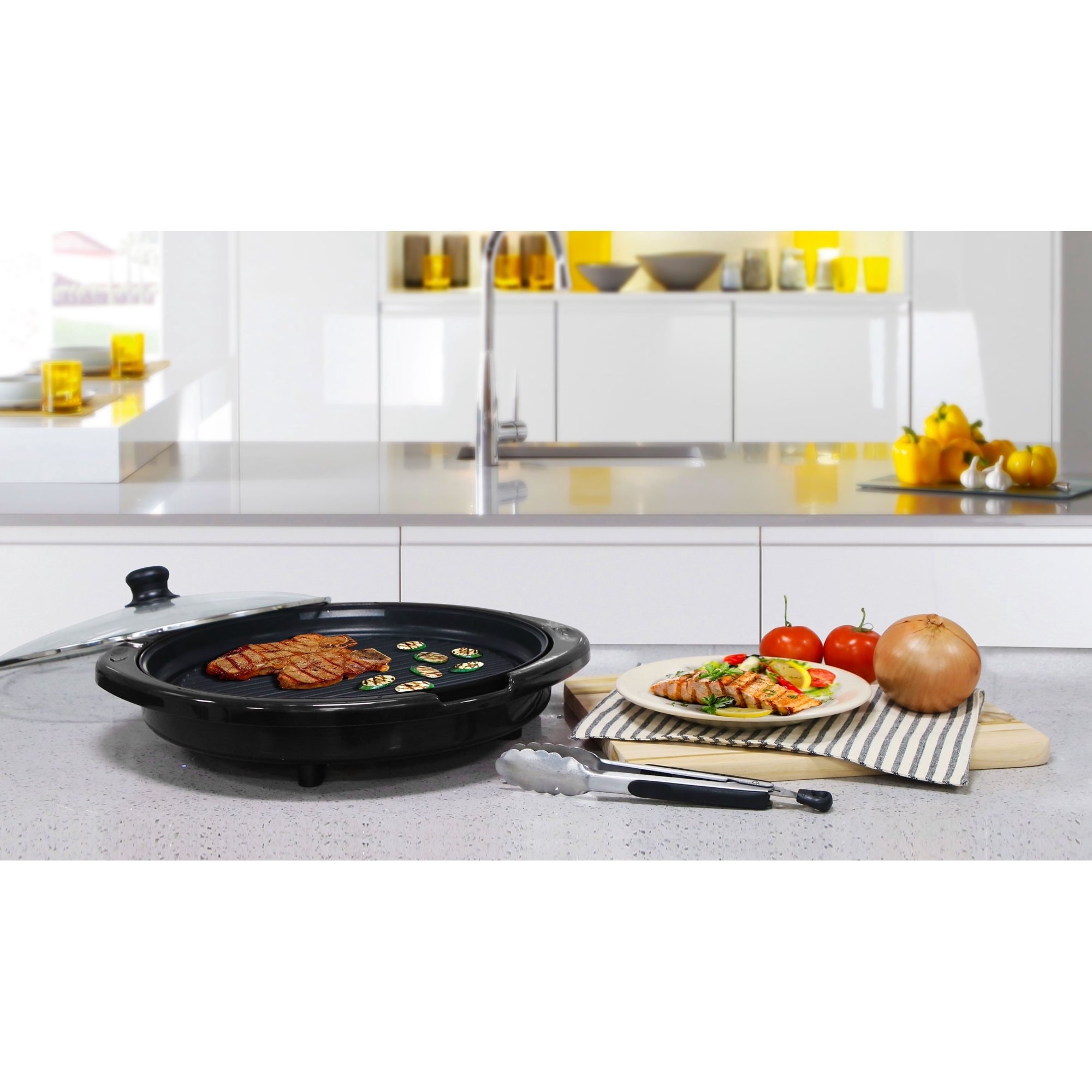 https://ak1.ostkcdn.com/images/products/is/images/direct/aad119b4ea27330e937892cdb26449c442a14778/Electric-Indoor-Grill%2C-Black.jpg