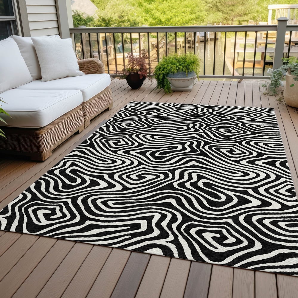 Machine Washable Indoor/ Outdoor Abstract Modern Chantille Rug