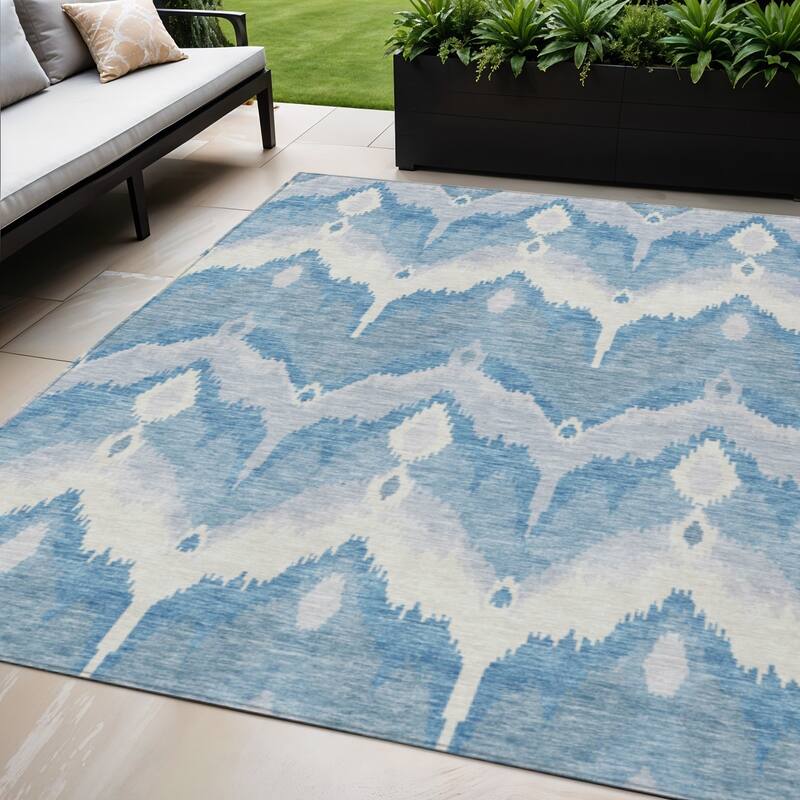 HomeRoots Ikat Transitional Rectangle Outdoor Rug - 5' X 8'