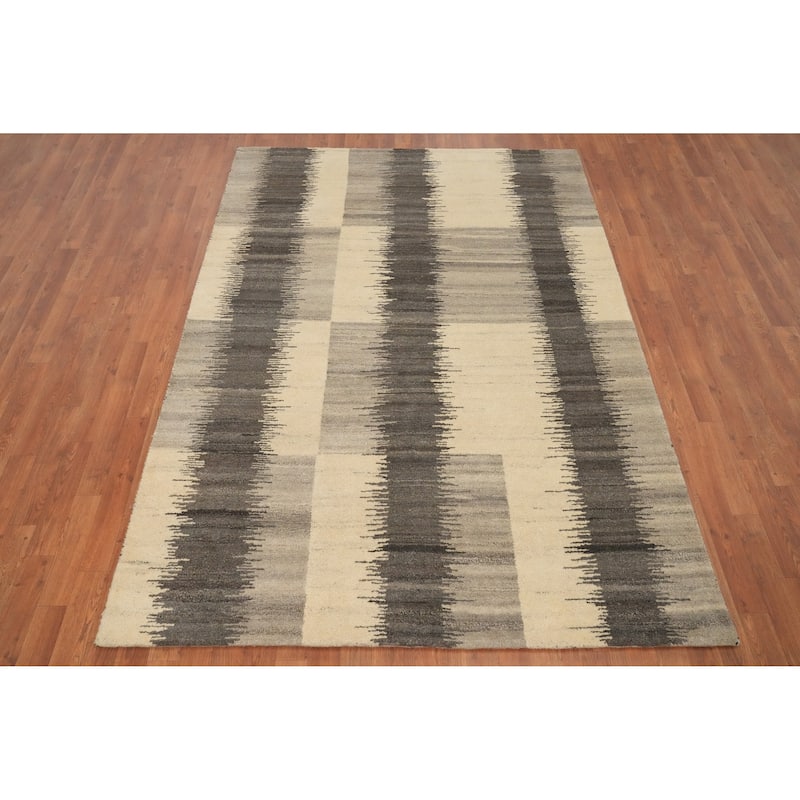 Hand Knotted Oriental 100% Wool Carpet Modern Stripe Beige & Ivories Gabbeh Area Rug - 7' 11'' X 5' 6''
