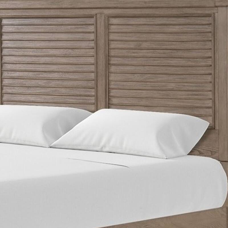 Roi Queen Bed, Shutter Headboard and Footboard, Weathered Gray Wood