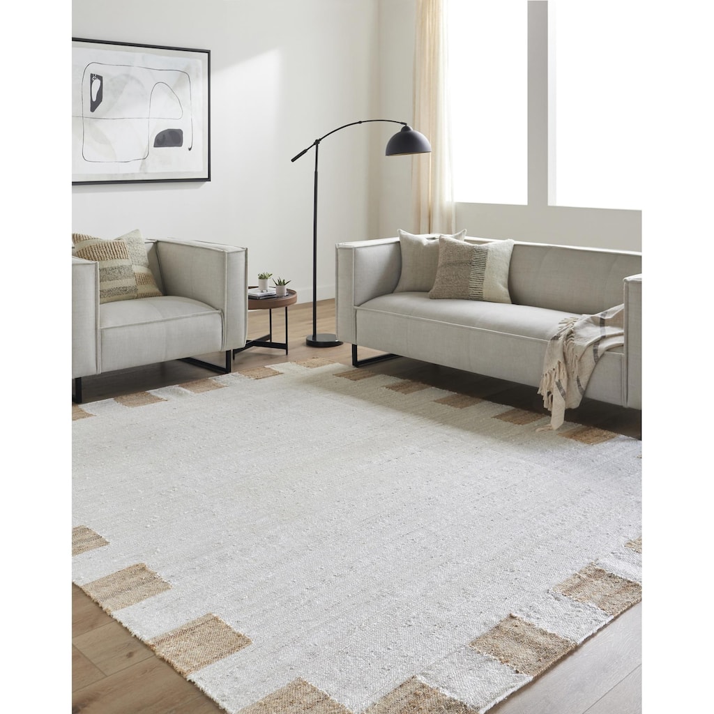 Davonte Traditional Border Jute Area Rug