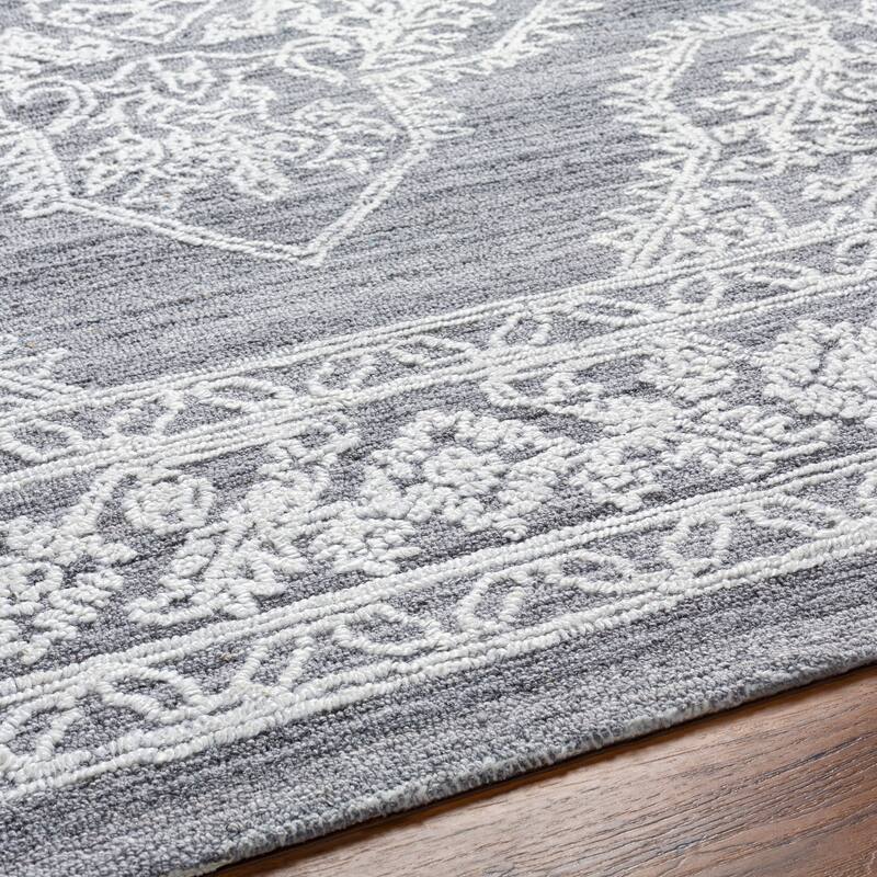 Justinne Traditional Area Rug