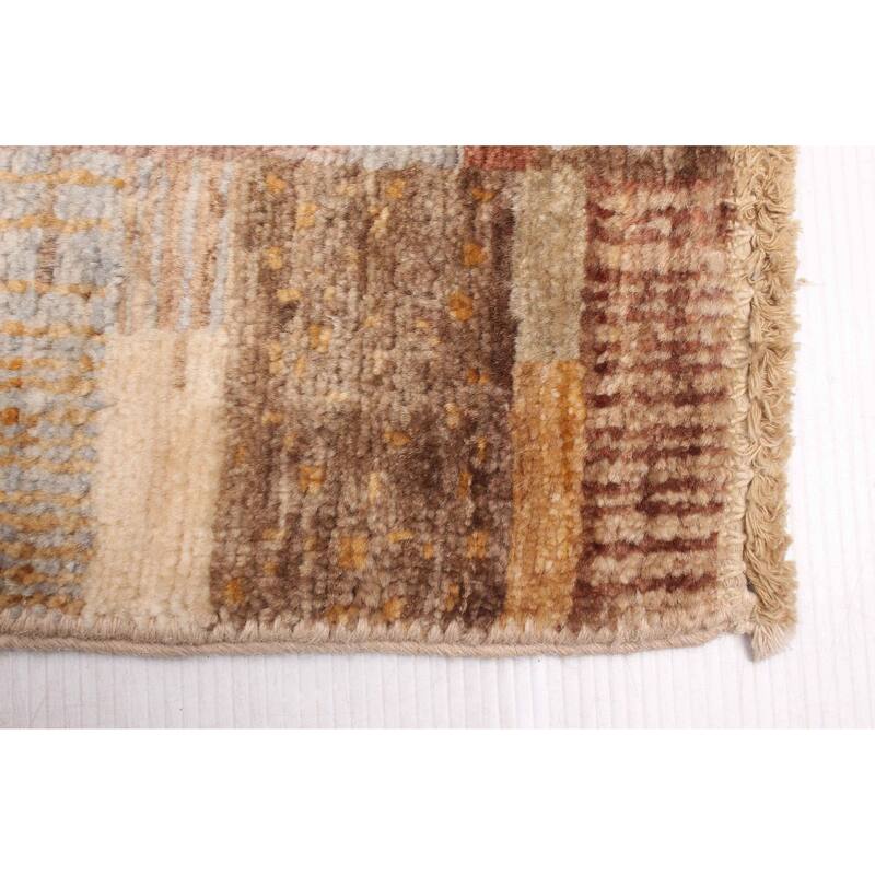 ECARPETGALLERY Hand-knotted Peshawar Ziegler Tan Wool Rug - 5'6 x 7'9