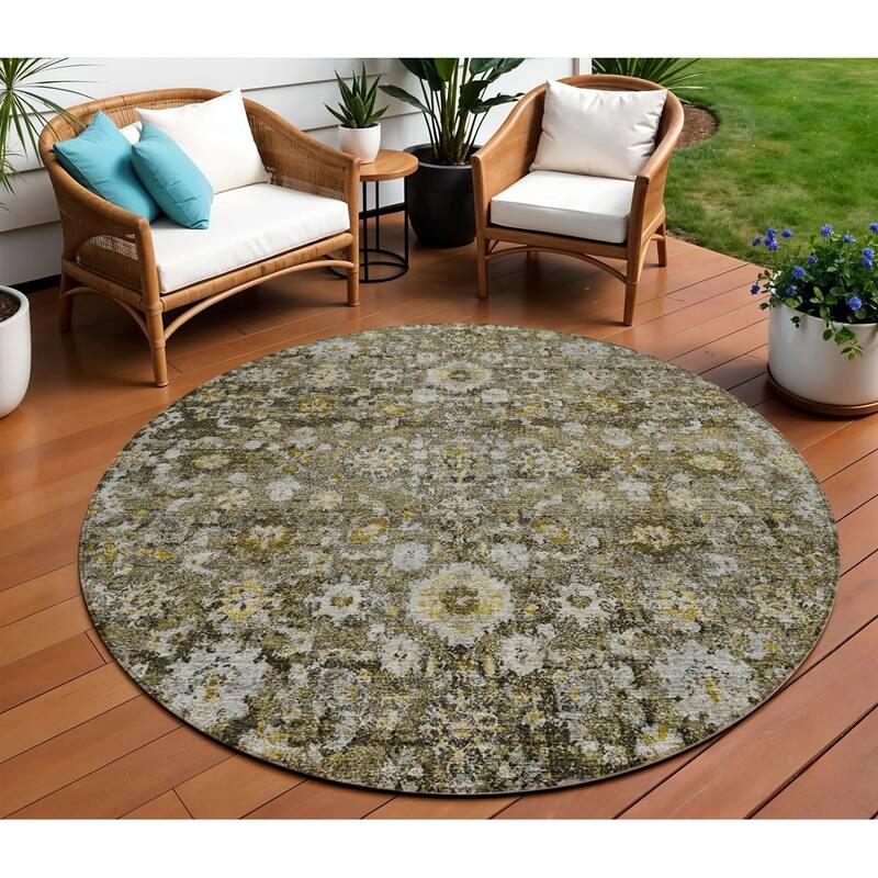 HomeRoots Oriental Traditional Rectangle Outdoor Rug - 8' Round
