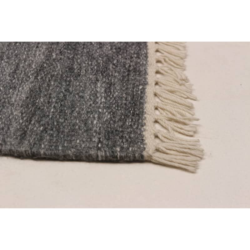 Boho Grey Kilim 4'11" x 7'11" - 4'11 x 7'11