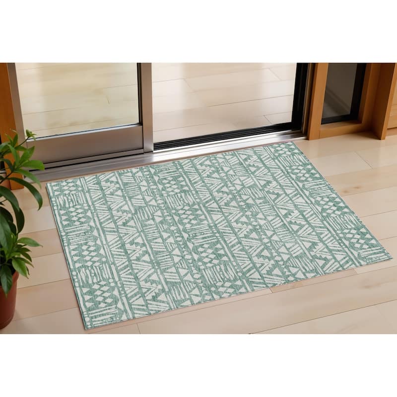 HomeRoots Southwestern Transitional Rectangle Outdoor Rug - 3' x 5'