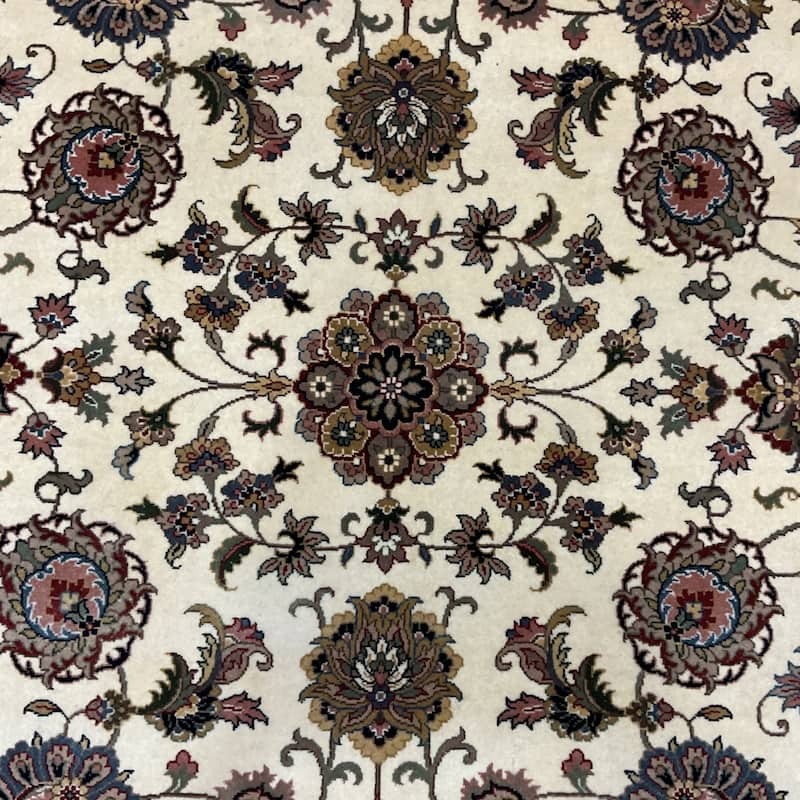 HERAT ORIENTAL Hand-knotted Indo 8'9 x 10'11 Isfahan Wool Rug - 8'8" x 10'11"