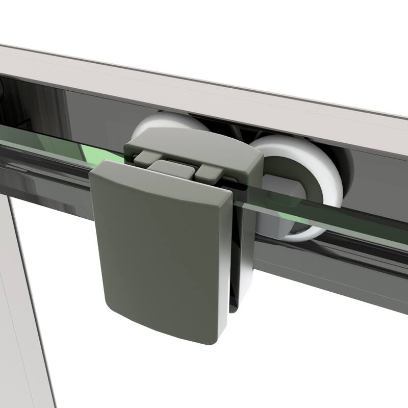 Single sliding shower door with magnetic closure