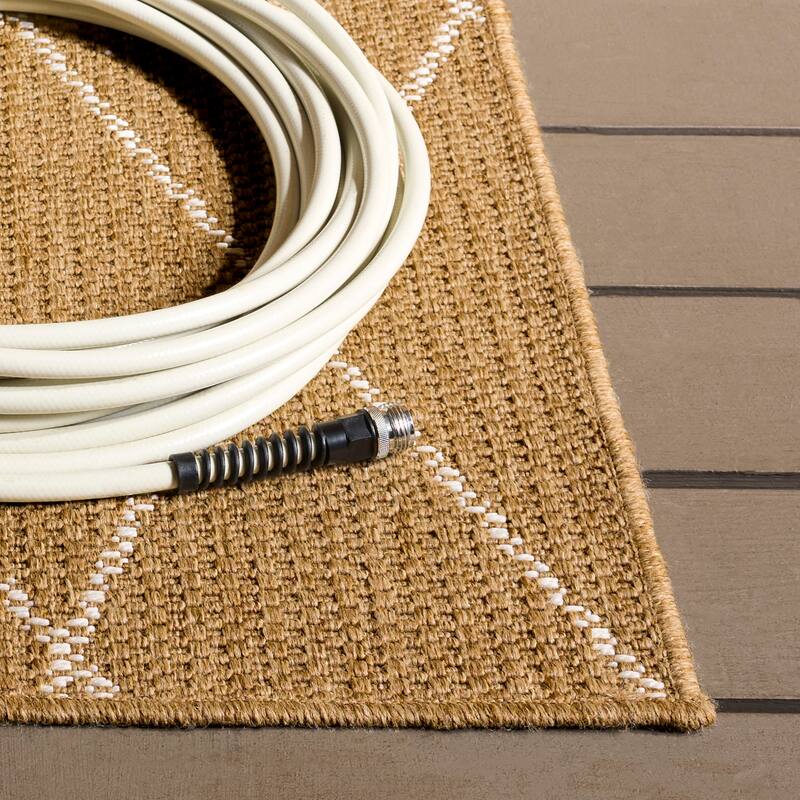 SAFAVIEH Sisal Performance Lottelore Washable Indoor/Outdoor Rug - Weather Resistant & Easy Cleaning