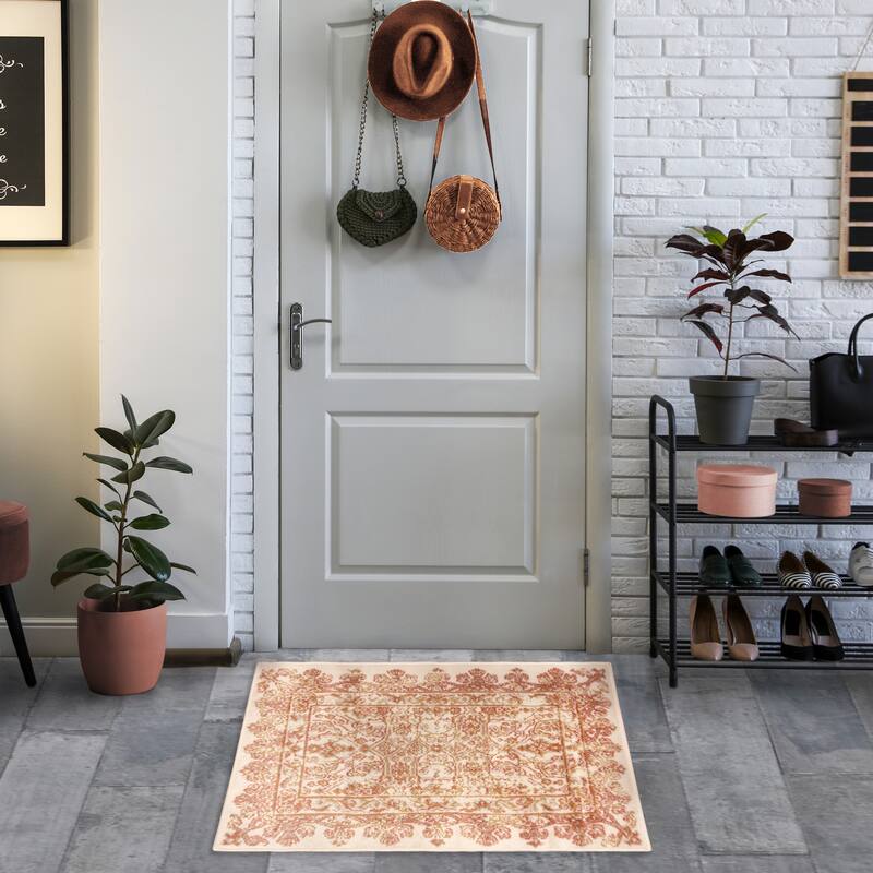 Superior Traditional Vintage Distressed Polypropylene Area Rug - 2' x 3' - Tuscan