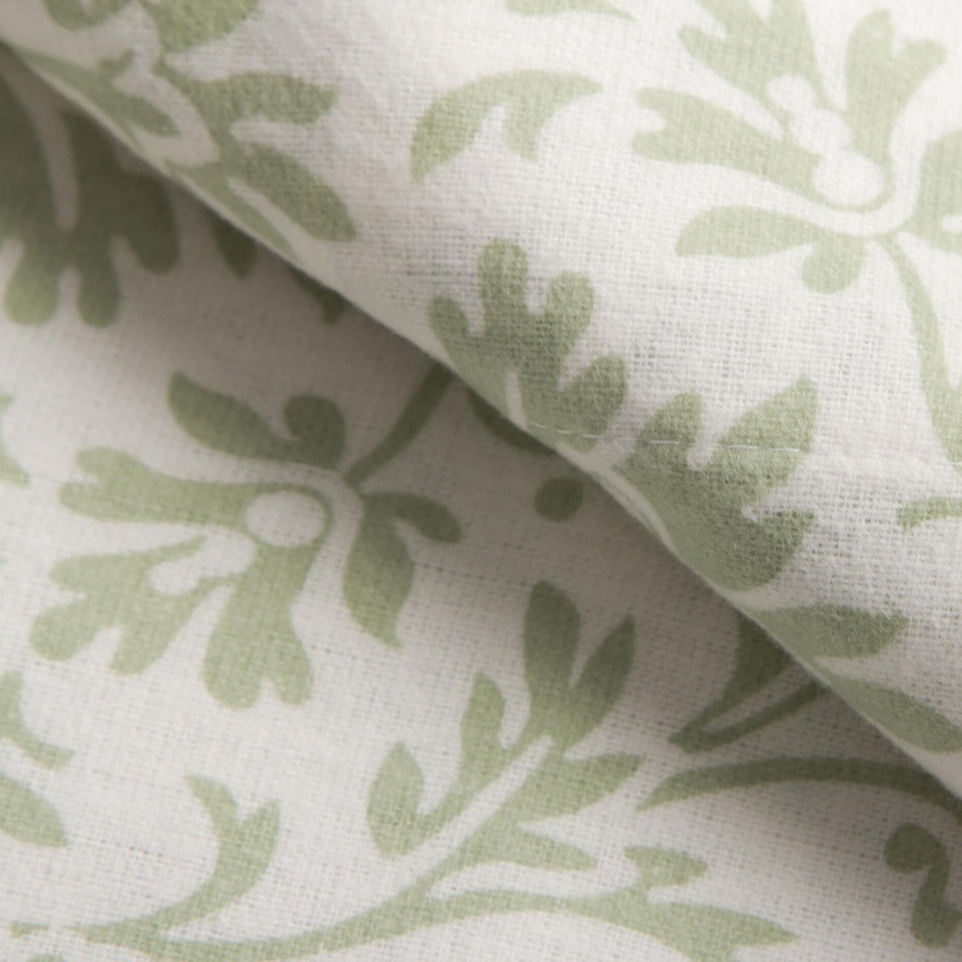Laura Ashley Cotton Flannel Deep Pocket Bed Sheet Sets On Sale Overstock 4458640 Description audrey flannel sheet set offers comfort, warmth, and style. laura ashley cotton flannel deep pocket bed sheet sets