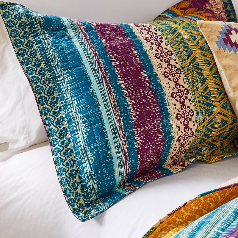 Greenland Home Fashions Southwest 100% Cotton Native Motif Reversible Quilt Set