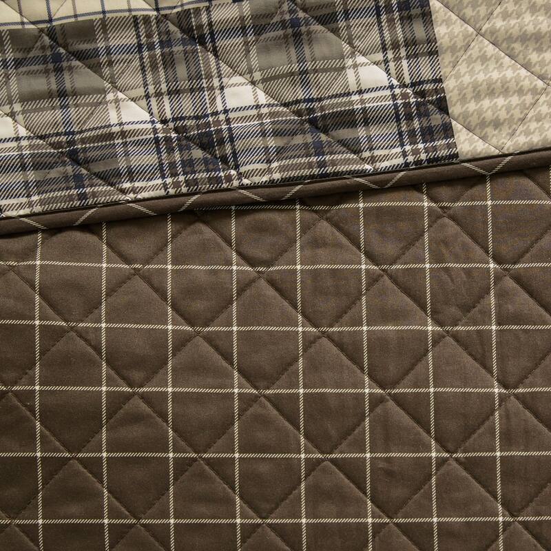3 Piece Reversible Printed Quilt Set Black/Brown King/Cal King