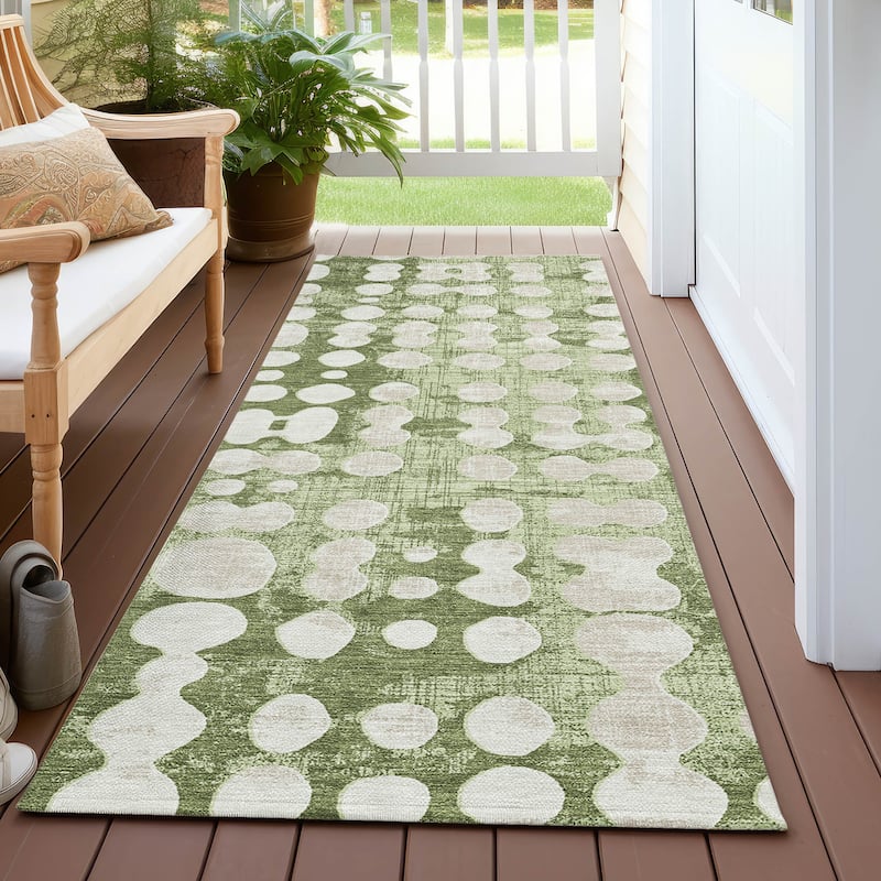 Machine Washable Indoor/ Outdoor Chantille Abstract Dots Rug - Aloe - 2'3" x 7'6"