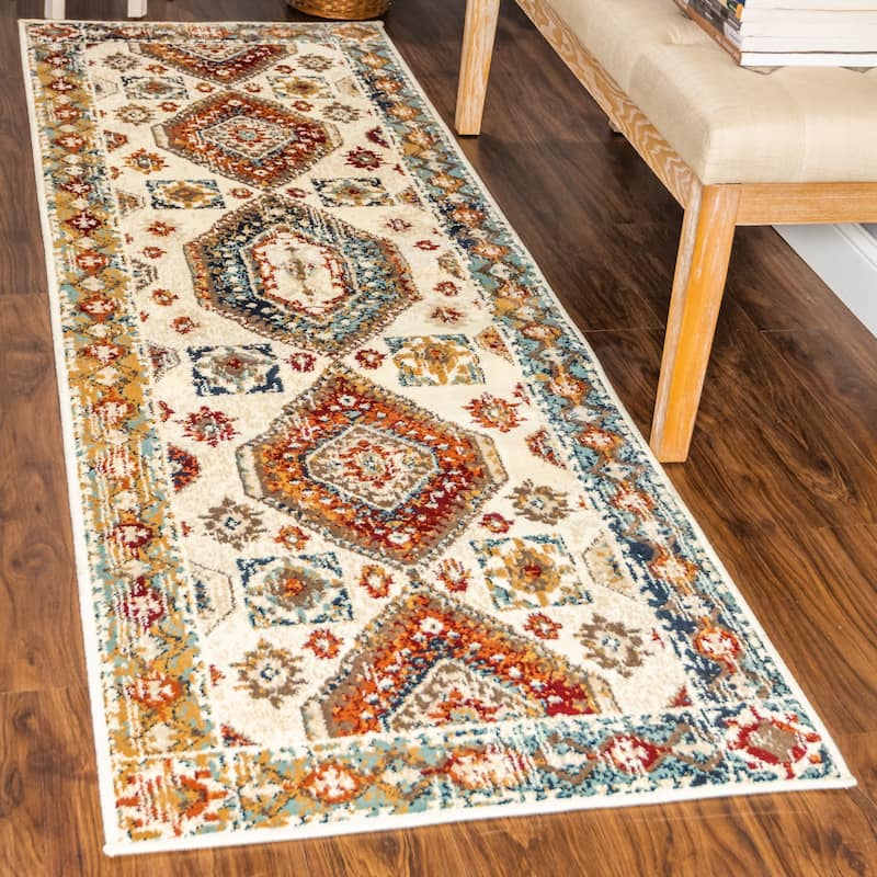 Superior Kiernan Aztec Geometric Sangria Indoor Area Rug