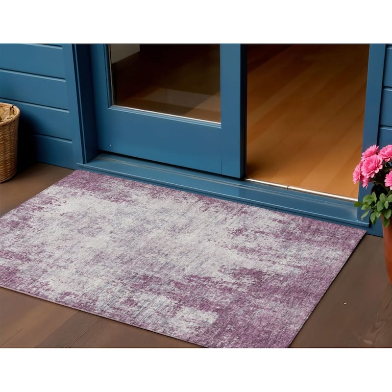 HomeRoots Abstract Transitional Rectangle Outdoor Rug - 3' x 5'
