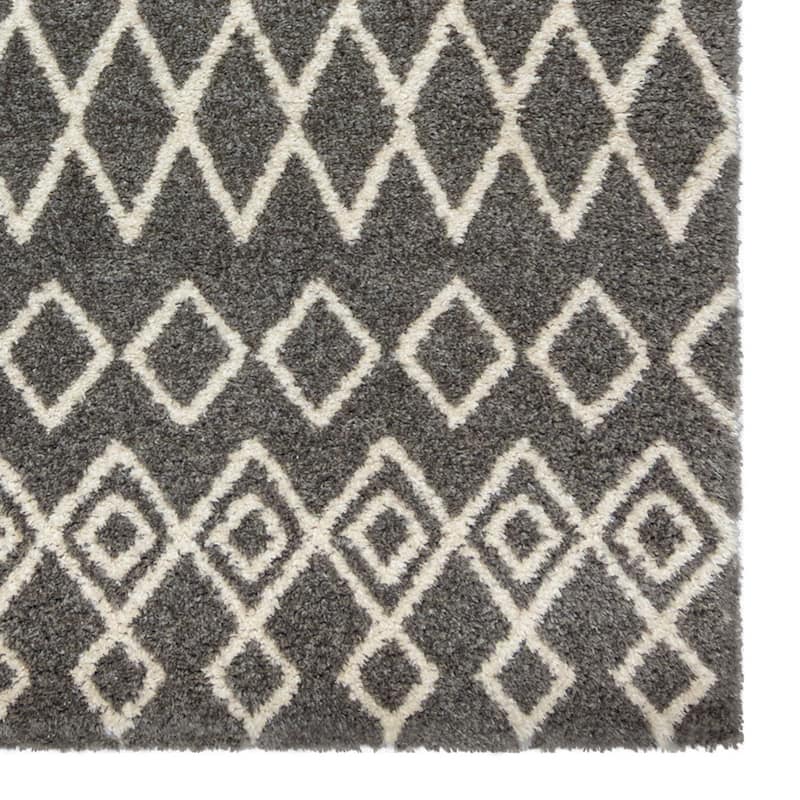 Gertmenian Thayer Jamila Modern Tribal Grey/White Shag Area Rug